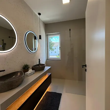 Luxus-apartment In Appartamento