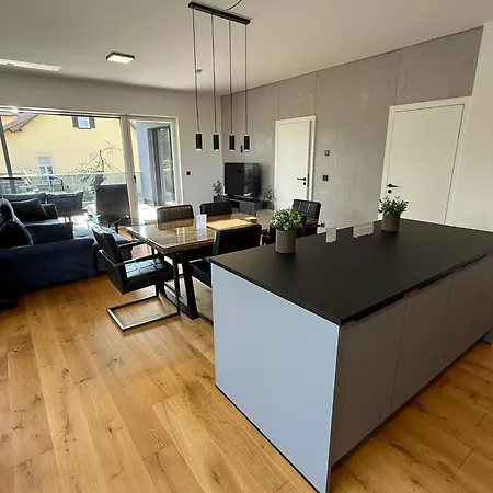 Luxus-apartment In Apartment *